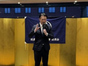 吉井章 参議院議員